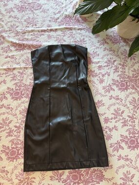 Nwot Strapless Faux Leather Mini Dress in Black fits XS/S